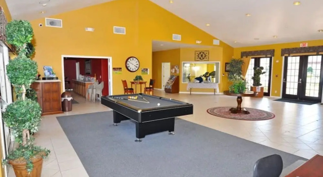 Коттедж 211 High Grove House 4 Bedroom by Florida Star