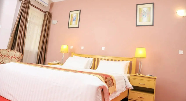 Hotel 7 Seasons, Prenota Hotel Hotel a Entebbe con piscina, Piscina