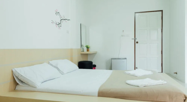 Номер Standard с балконом Cheaper Room