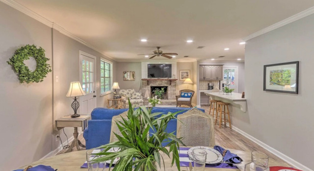 1 Mi to Old Town Bluffton: Home w/ Screened Porch, Réserver Maison de vacances Bluffton Lowcountry