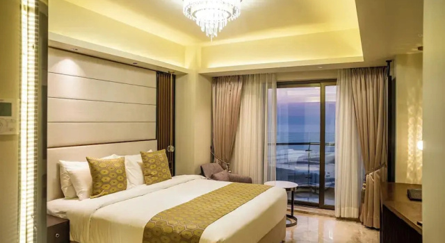 Двухместный люкс Royal Ramada by Wyndham Cox's Bazar Kolatoli Beach