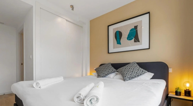 Roli in Estepona with 2 bedrooms and 2 bathrooms