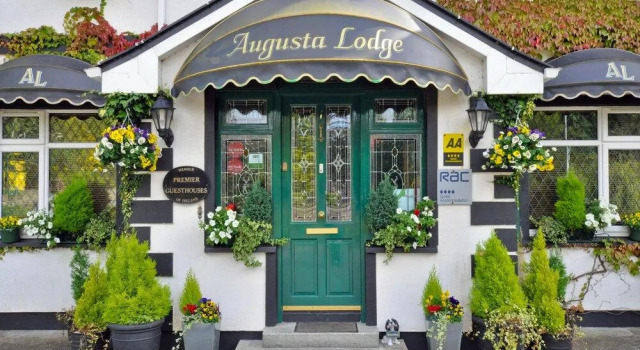 Augusta Lodge, Prenota Hotel Westport 