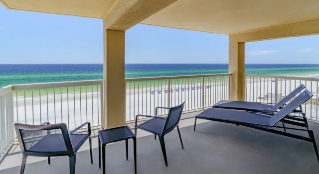Четырёхместный номер Standard с красивым видом из окна Four Points by Sheraton Destin - Fort Walton Beach