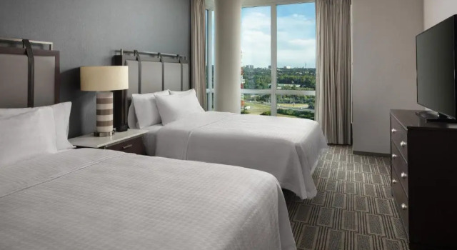 Четырёхместный люкс c 1 комнатой Homewood Suites By Hilton Teaneck Glenpointe