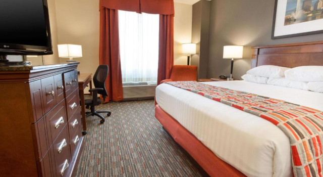 Drury Inn & Suites Dayton North, Buchen Sie Hotel Dayton 