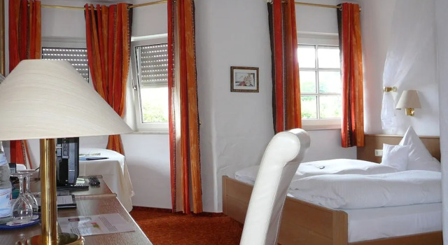 Zum Ochsen, Reserva ahora Hotel Hauenstein Palatinate Forest