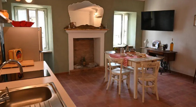 Апартаменты с балконом Madama Langa Country House con piscina nelle vigne