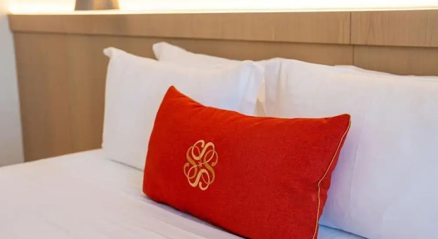 Семейный номер Standard с балконом и с видом на сад Hotel Skanderbeg