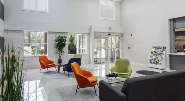 Holiday Inn Express Gainesville, Book Hotel Gainesville Florida
