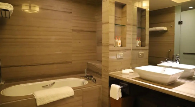 Люкс Crowne Plaza Hefei by IHG