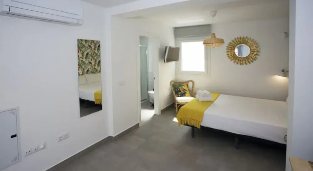 Kiwi & Tropycal Apartment, Забронировать Апартаменты/квартира Апартаменты Торремолинос, рядом с Парафия Архангела Михаила, Апартаменты/квартира