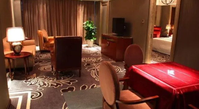 Люкс Deluxe Xian Titan Senbo Hotel