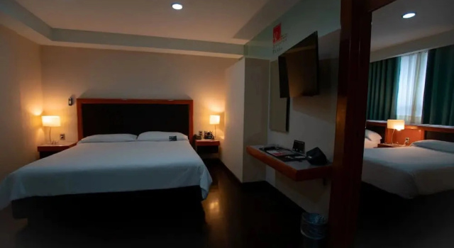 Двухместный номер Standard с красивым видом из окна Hotel Abastos Plaza