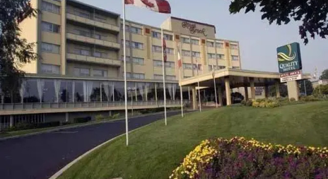 Quality Hotel & Conference Centre Royal Brockville, Varaa Hotelli  