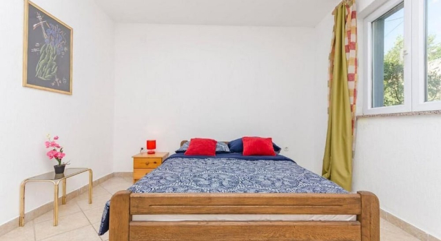 Apartments Mira