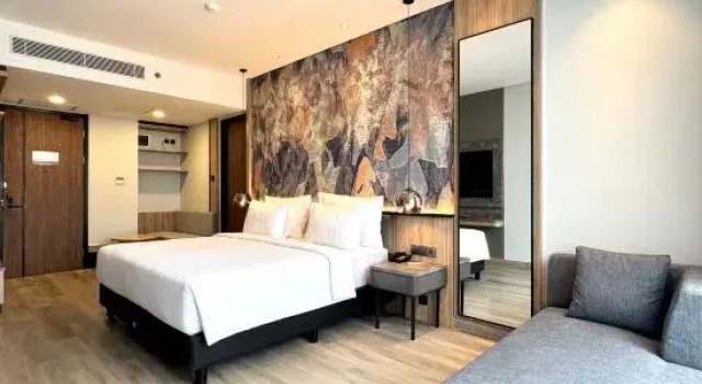 Полулюкс Yanchuan Qinglong Business Hotel
