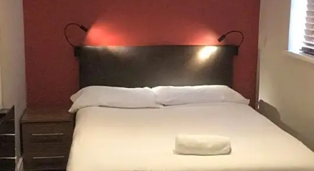 Студия The Bull and Bush Hotel Kingston