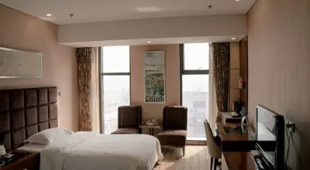Номер Standard Season Jingdian International Hotel