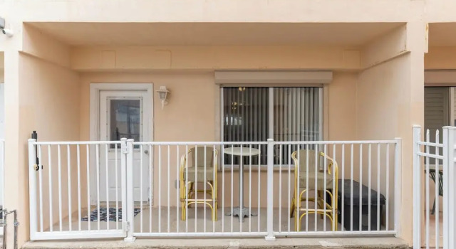 2-story Condo Next to Beach w/ Ocean Views!, Забронировать Отель Саут-Падре-Айленд Rio Grande Valley
