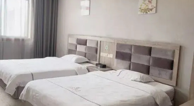 Люкс Lavande Hotel Luzhou Jiale Century City