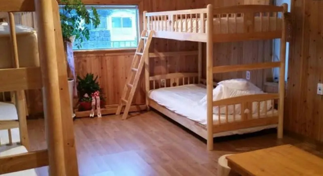 Female Guesthouse Bunga, Забронировать Отель Отели Согвипхо с парковкой, Парковка