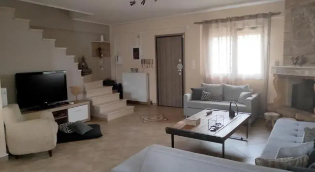 Nikos House Megara, Забронировать Отель Отели периферийной единицы Северных Афины с парковкой, Парковка