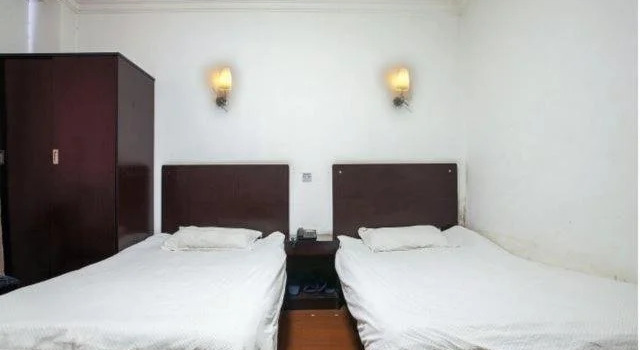 Meijia Holiday Inn, Varaa Hotelli Pudong Shanghai