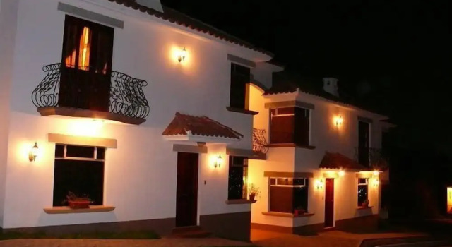 Hotel Loma Real Inn, Varaa Hotelli Quetzaltenango Guatemala