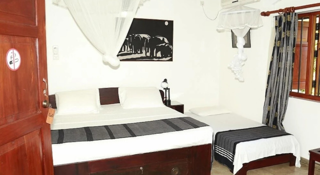 Номер Deluxe Serenity Lake Front Villa
