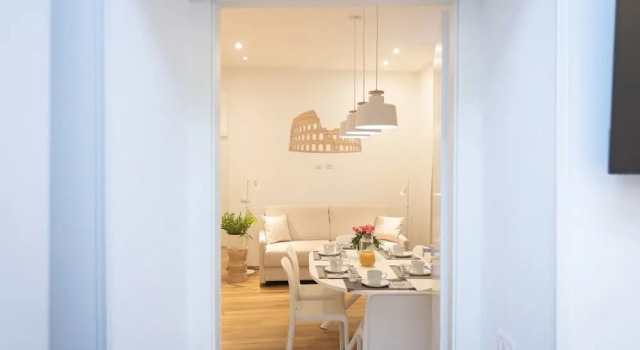 Colosseum Holidays - Three-bedroom Apartment, Забронировать Апартаменты/квартира Отели Рима с парковкой, рядом с Станция метро Manzoni, Парковка