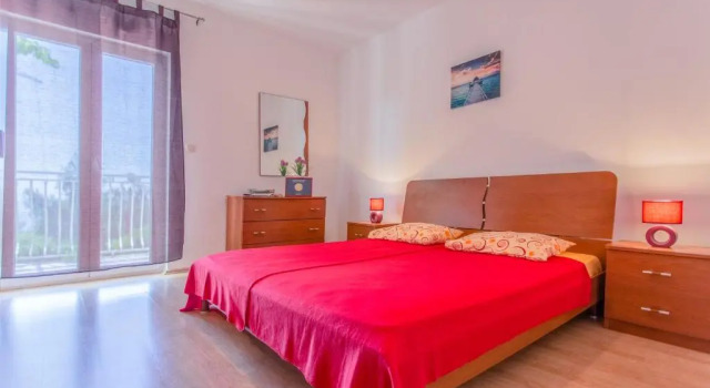 Apartments Dalmatia Blue, Забронировать Апартаменты/квартира Плат Конавле