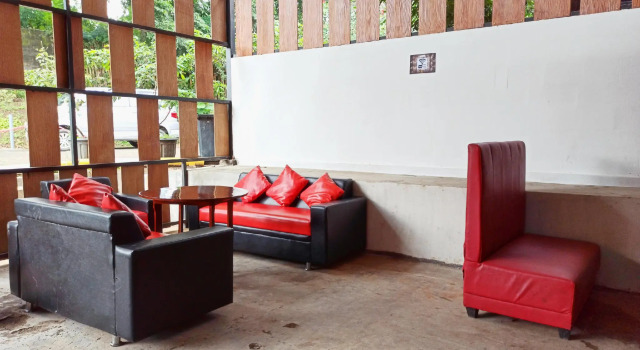 OYO 3283 Bwalk Hotel