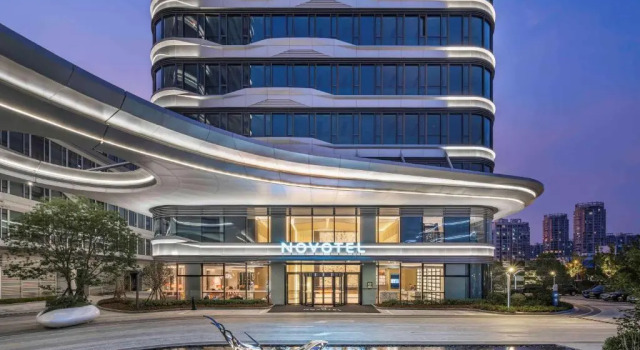 Двухместный номер Superior Novotel Shanghai Caohejing
