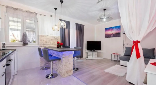 Apartment Lana, Забронировать Апартаменты/квартира Апартаменты Шибеник, рядом с Sibenik Town Museum, Апартаменты/квартира