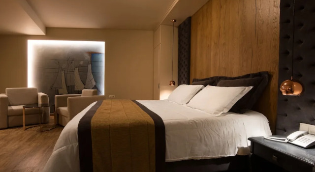 Семейный номер Standard с балконом Hotel Kentrikon
