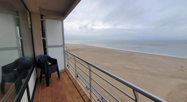 SEAVIEW very spacious apartment OOSTENDE - 10 p - Type Liège - superb seaview from the 7th floor - 2 bathrooms - beachfront