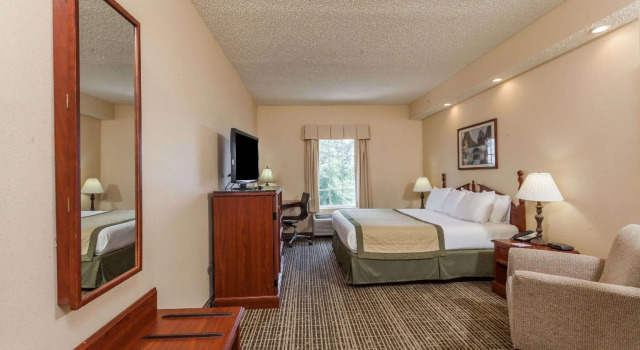 Двухместный люкс c 1 комнатой Baymont by Wyndham Columbia Maury