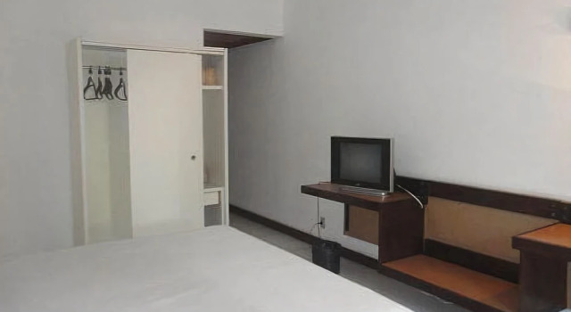 Hotel Guarujá Beach, Забронировать Отель Отели муниципалитета Гуаружа с парковкой, рядом с Пляж Питангейрас, Парковка