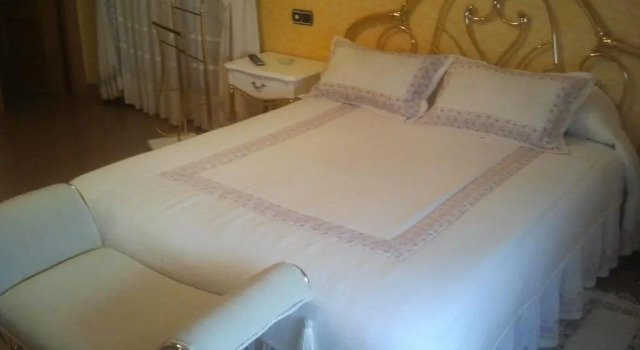 Люкс Hostal Restaurante Solaire