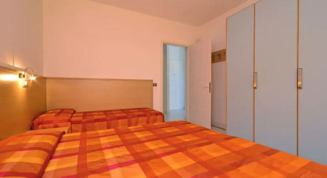 Stylish Flat for a Perfect Getaway in Lignano, Book Lejlighed Hoteller i Friuli Venezia Giulia med parkering, Parkering