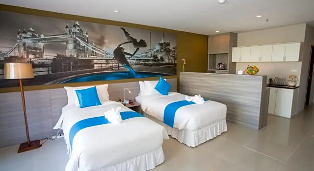Студия R-Con Wong Amat Suite