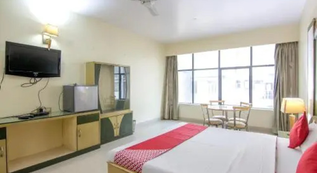 Collection O 27830 Hotel Green Forest