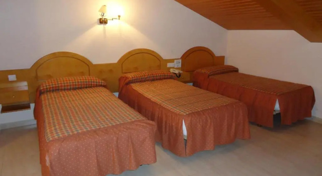 Трёхместный номер Standard Hotel Silos 2000