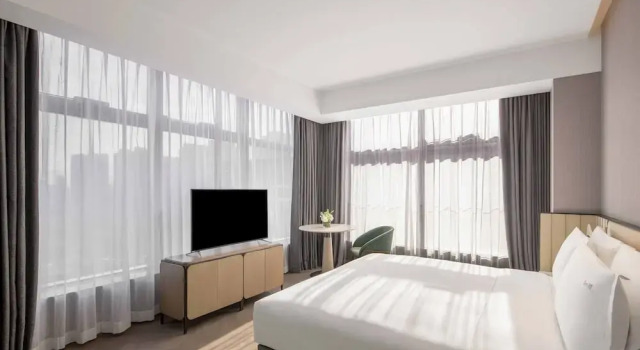 Номер Standard Holiday Inn & Suites Qingdao Jinshui by IHG