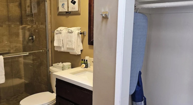 Четырёхместный номер Standard Huntington Surf Inn