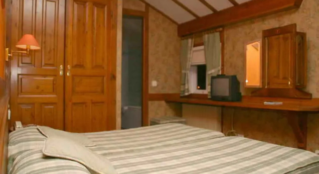 Hotel Restaurante Casa Enrique, Buchen Sie Hotel Medio Cudeyo Kantabrien