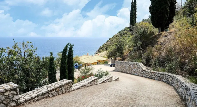 Вилла Villa in Pera Melana near Kissakas Beach