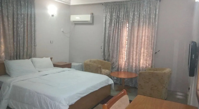 Номер Luxury Junbic Apartment and Suites