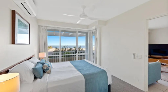 Апартаменты c 1 комнатой La Mer Sunshine Beachfront